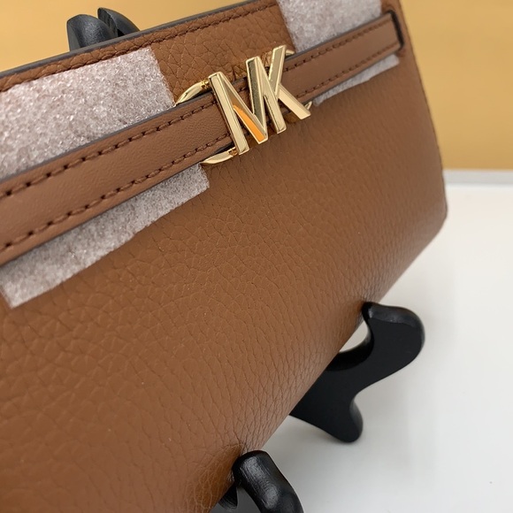 Michael Kors Reed Large Bifold Pebbled Leather Snap Wallet Card Case  Luggage - Picture 10 of 12